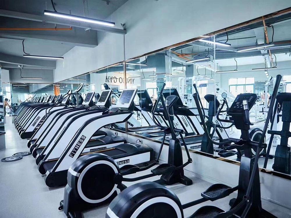 شركة شاندونغ يونغلينغ لمعدات اللياقة البدنية المحدودة لديها نظام إدارة جودة مثالي وفريق إدارة ممتاز.